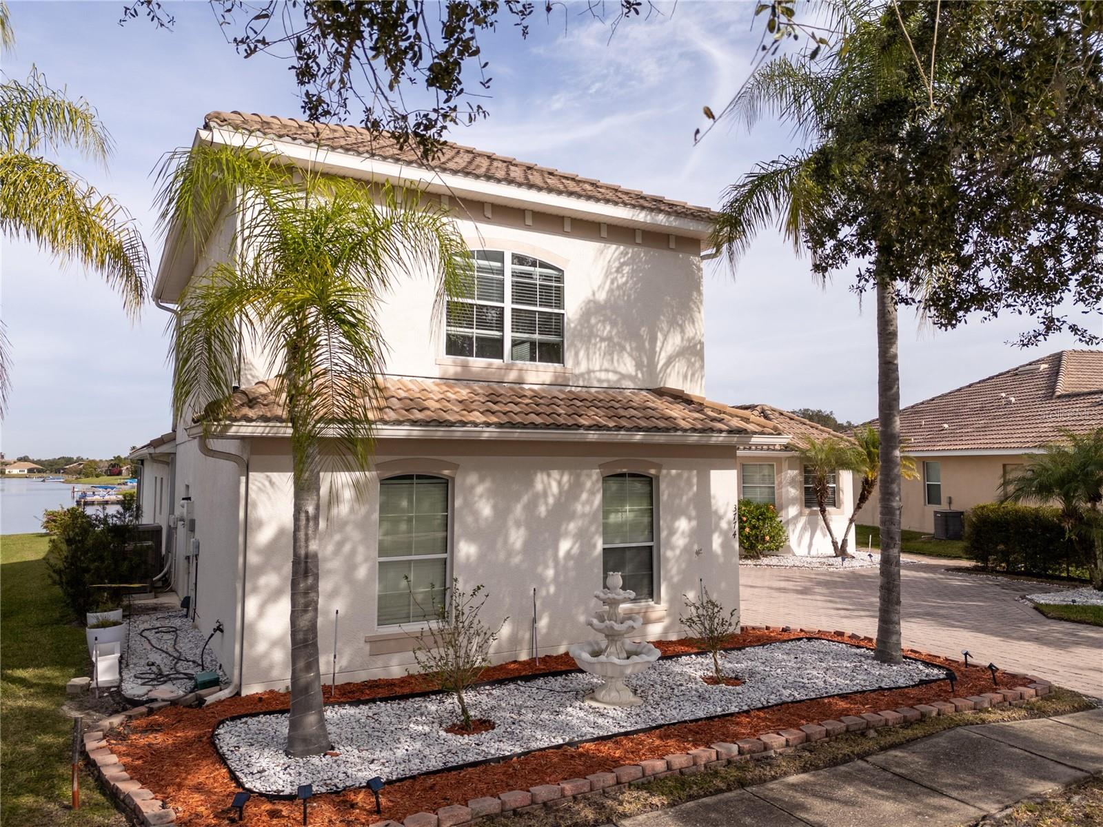 BELLALAGO PH 4P - Residential