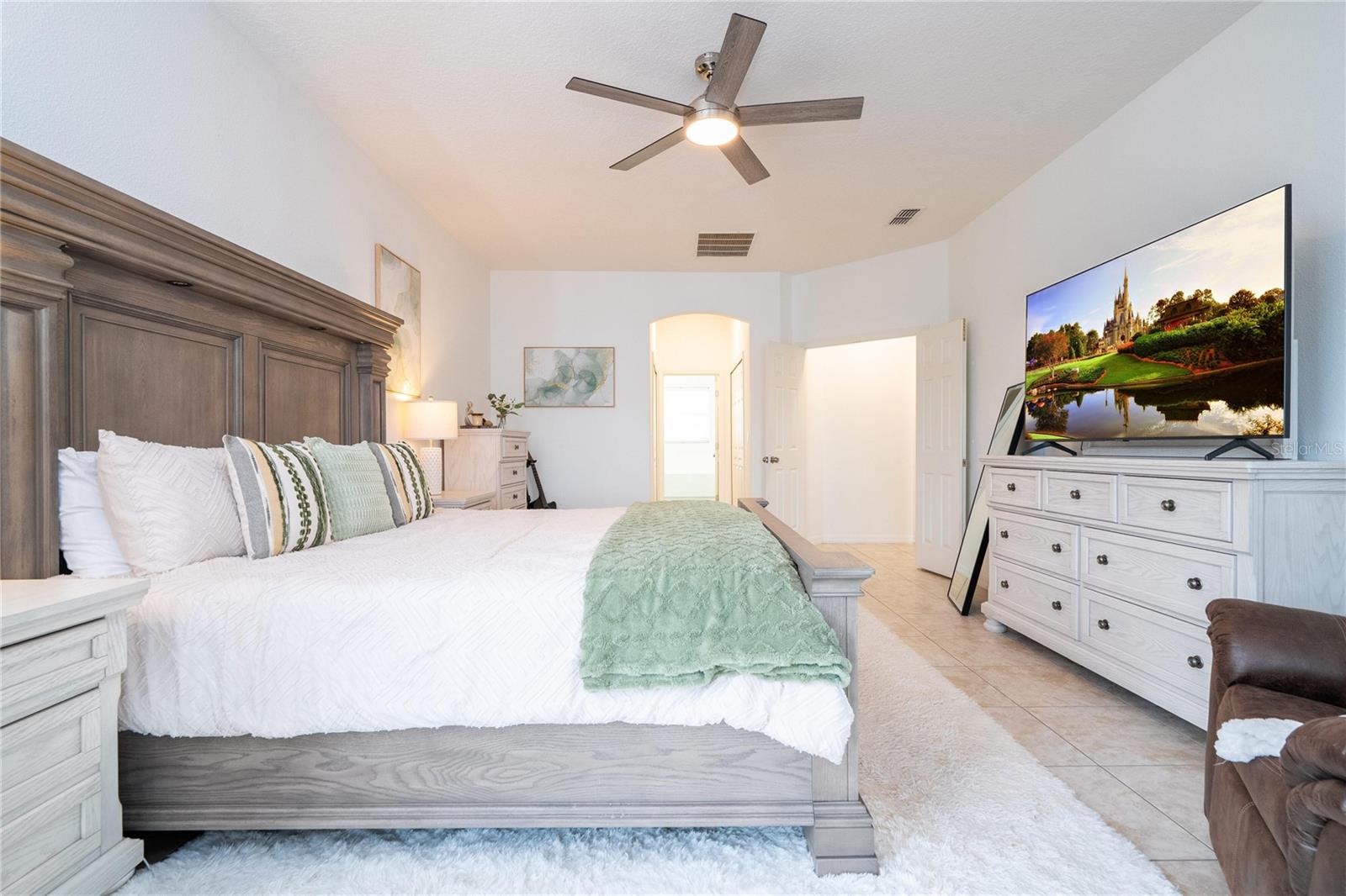 BELLALAGO PH 4P - Residential