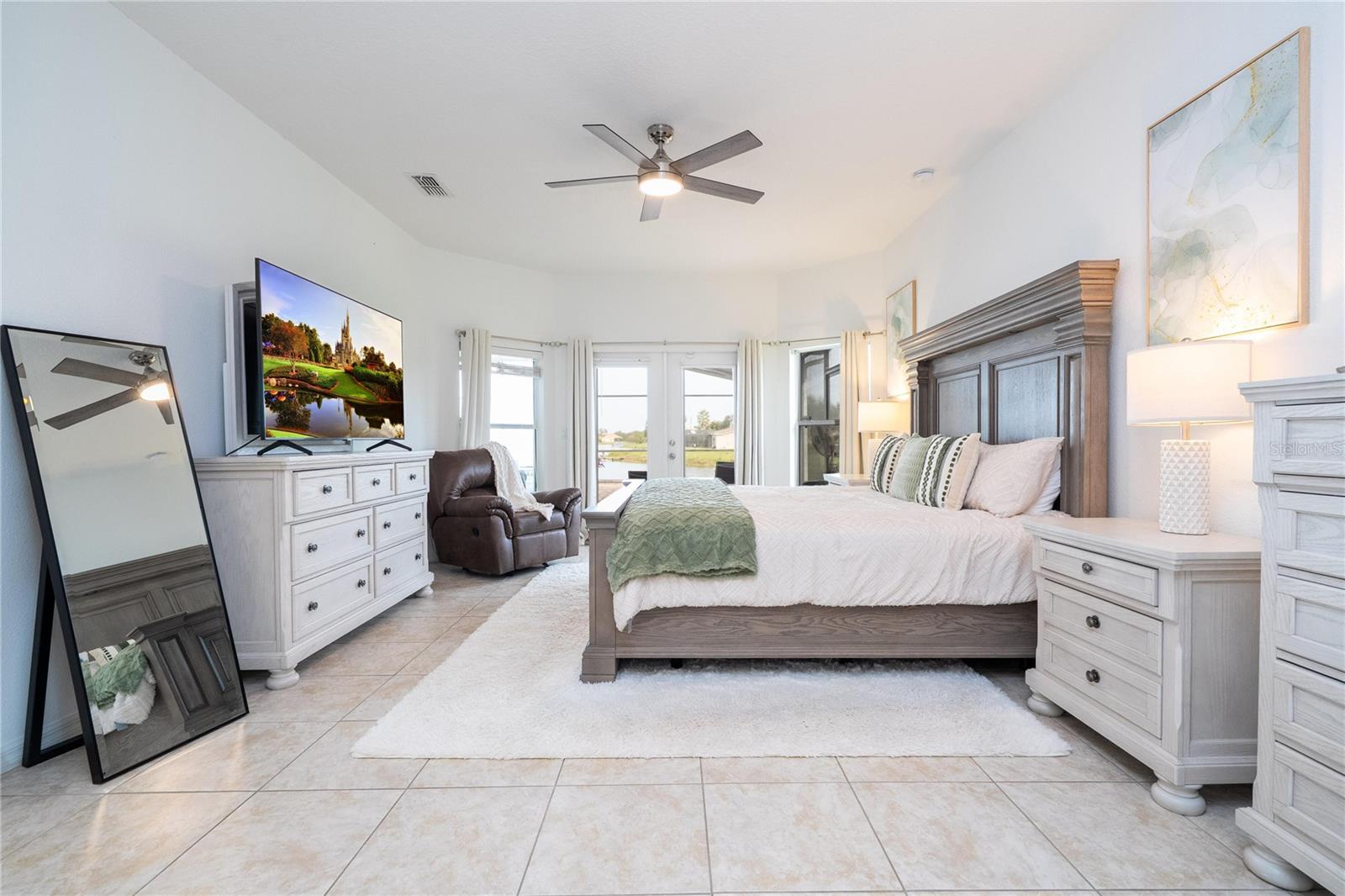 BELLALAGO PH 4P - Residential