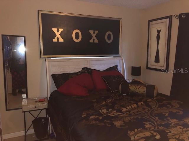 Pointer 01 - Residential