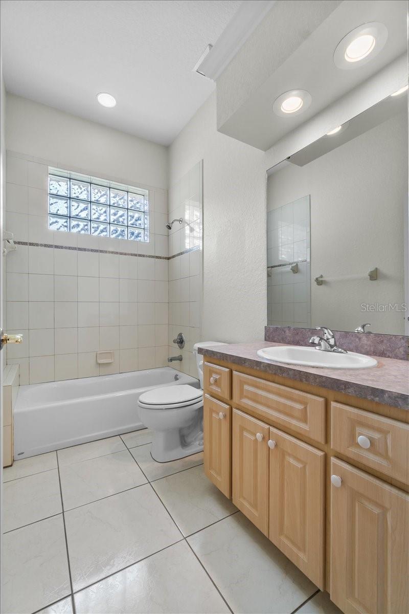 GARDNER OAKS - Residential