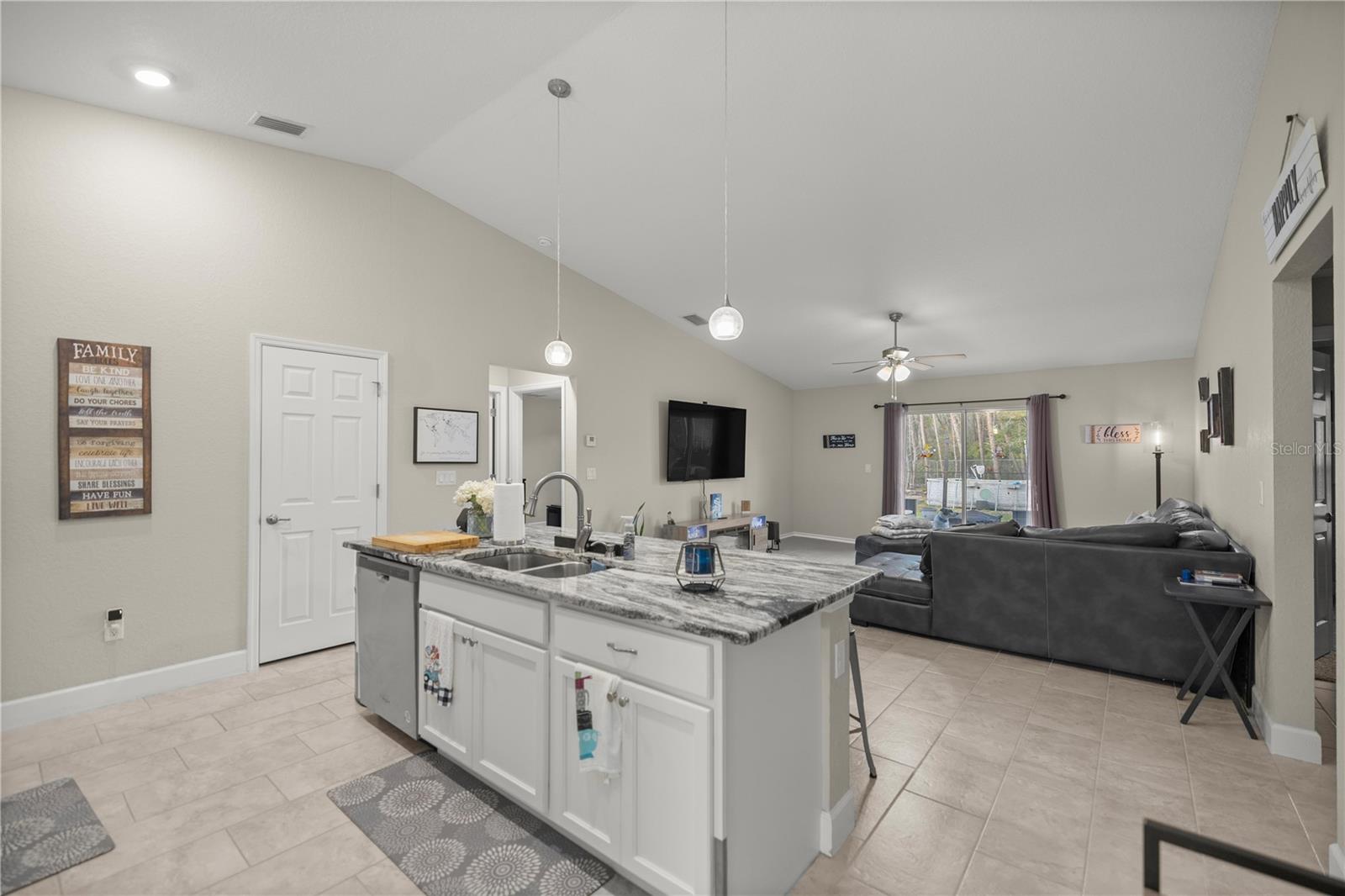 KINGSLAND COUNTRY ESTATE - Residential