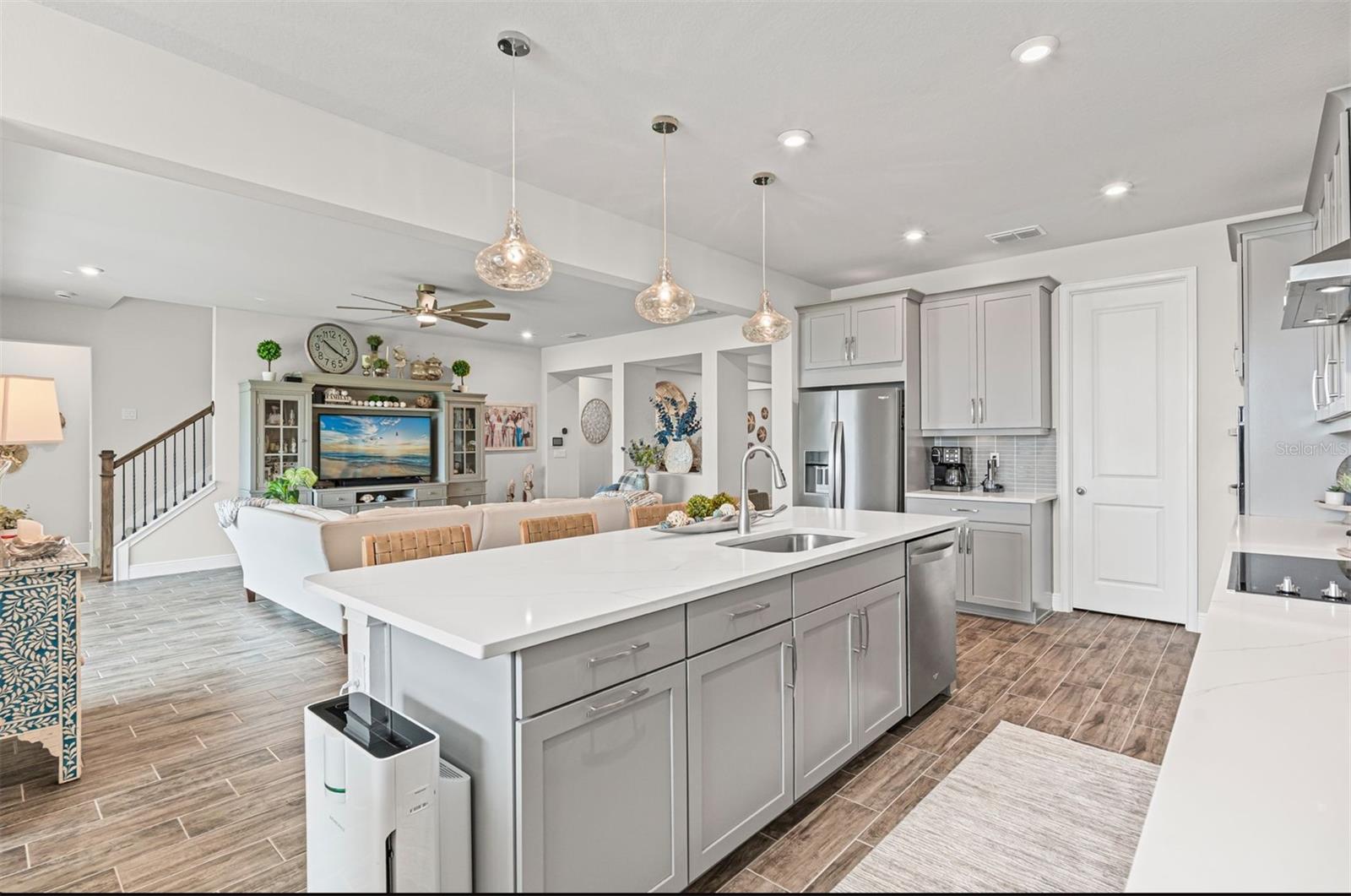 RENAISSANCE/WEST VLGS PH 2B & - Residential