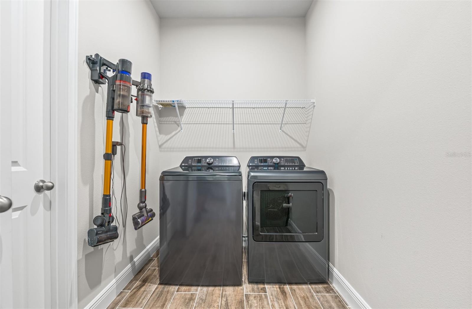 RENAISSANCE/WEST VLGS PH 2B & - Residential