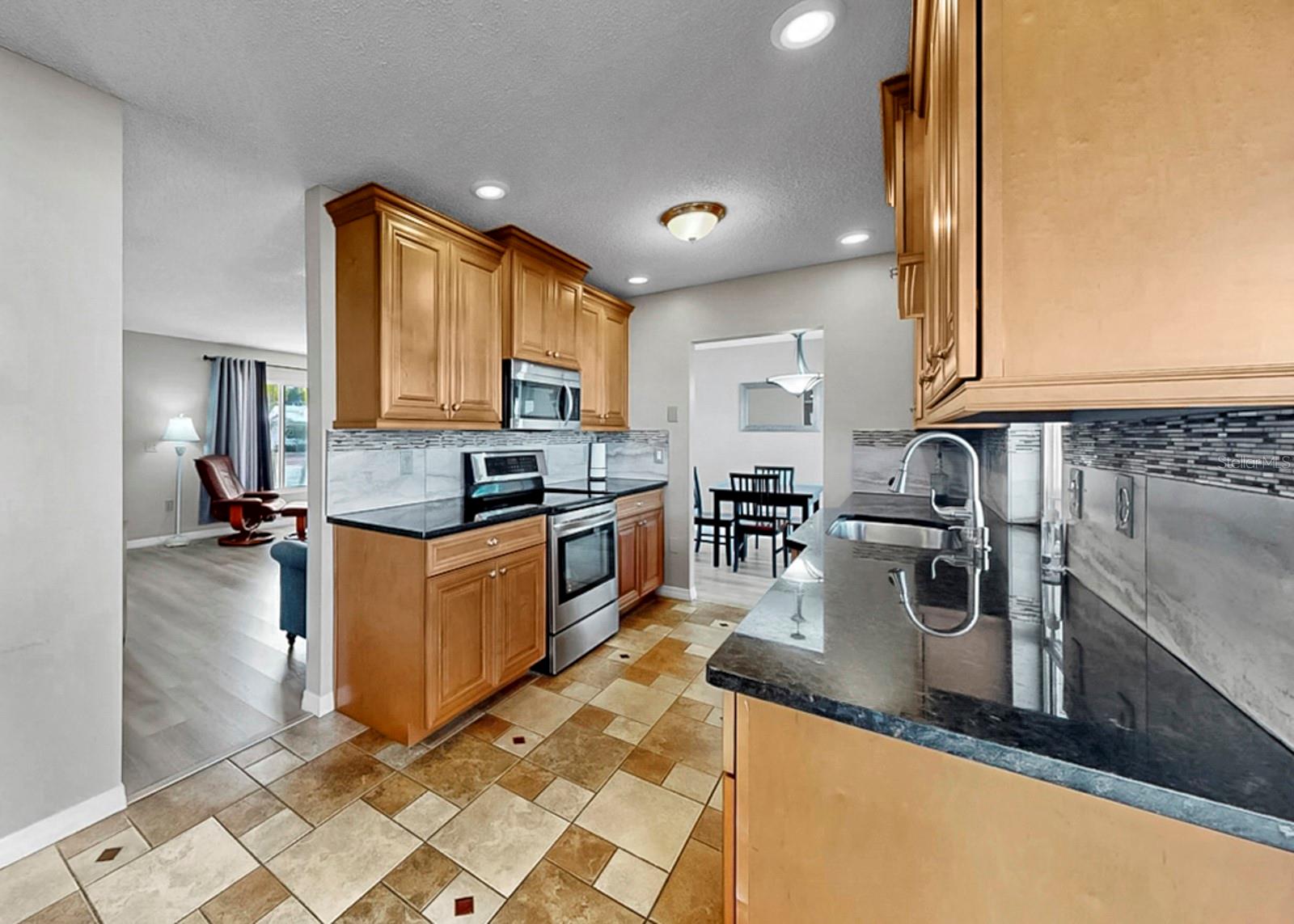 RIVER ISLES UNIT 2 - Residential