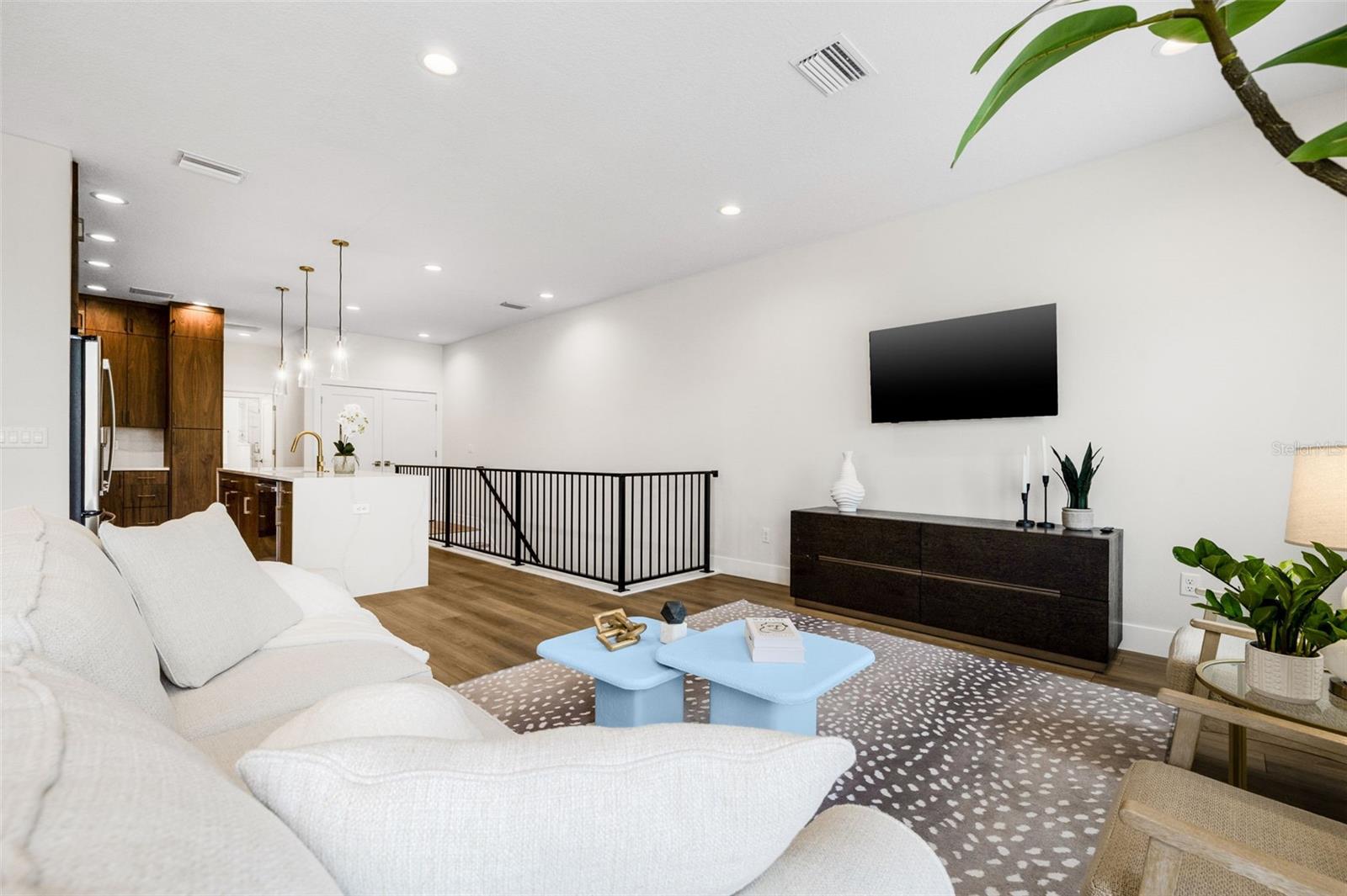 TERRACES AT 87TH TOWNHOMES PHASE I LOT 4 - Residential