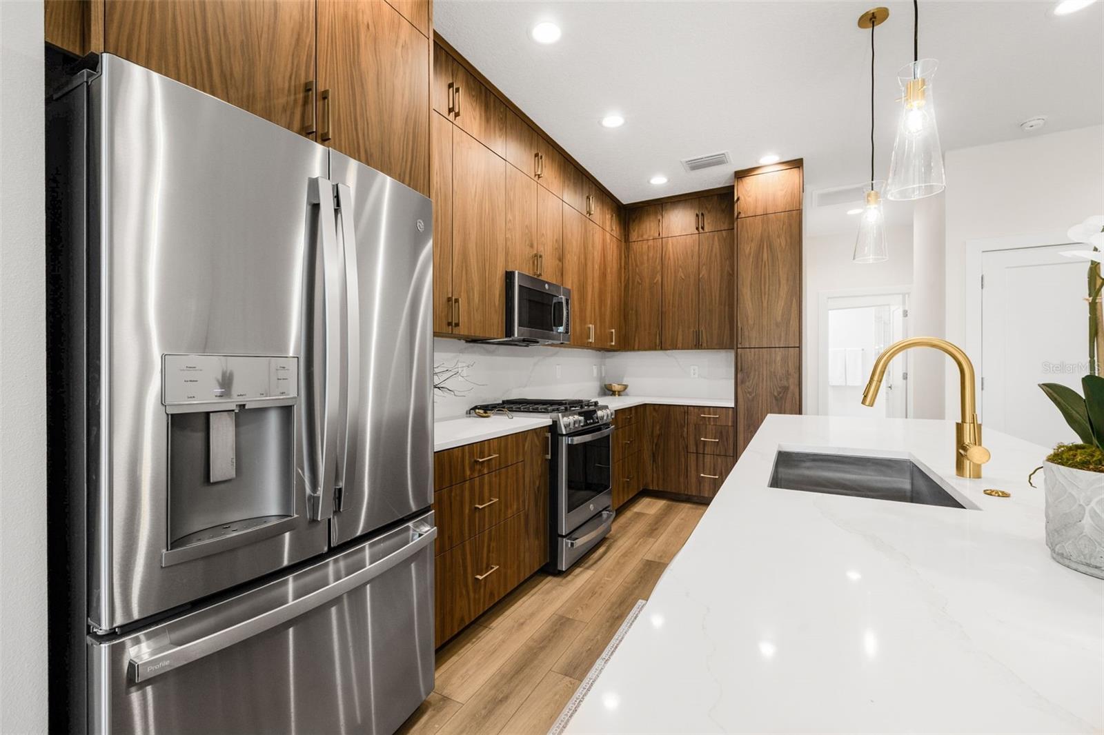 TERRACES AT 87TH TOWNHOMES PHASE I LOT 4 - Residential