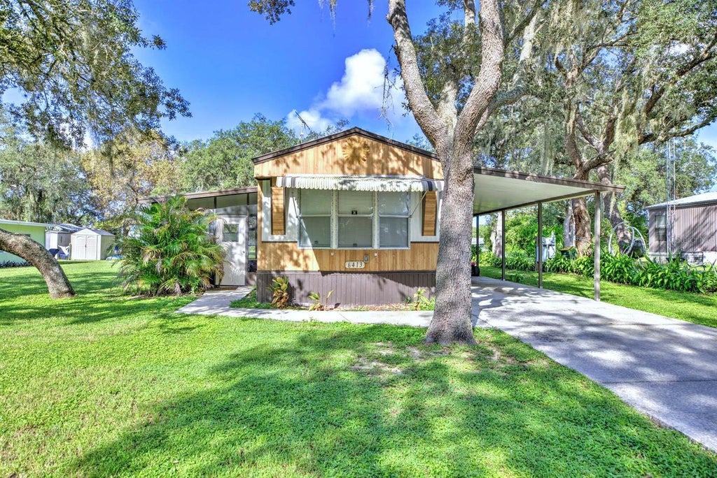 Photo of 6413 Old Orchard Avenue, Sebring, FL 33876 (MLS # C7531000)