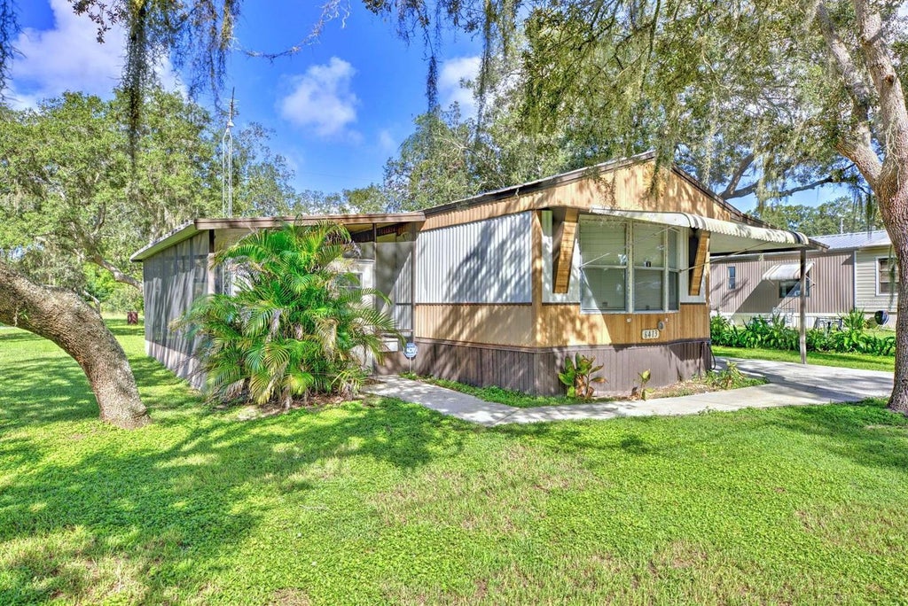 Photo of 6413 Old Orchard Avenue, Sebring, FL 33876 (MLS # C7531000)