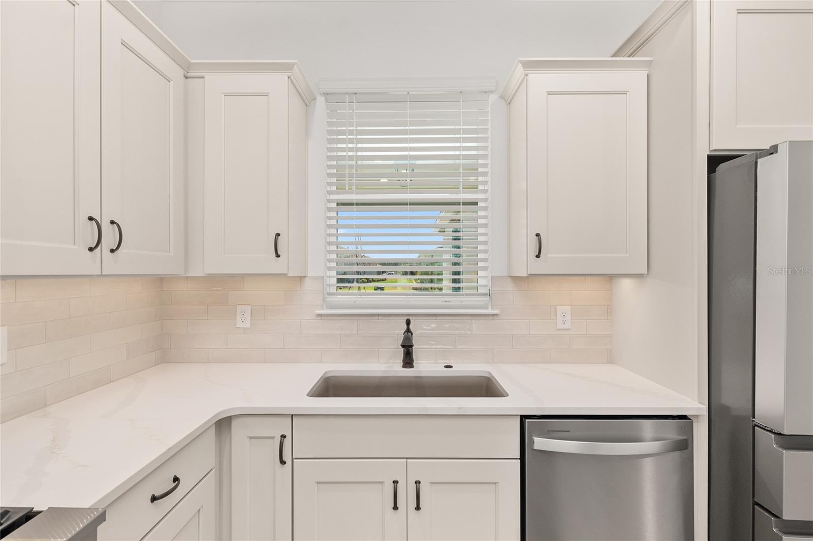 ON TOP OF THE WORLD - Residential