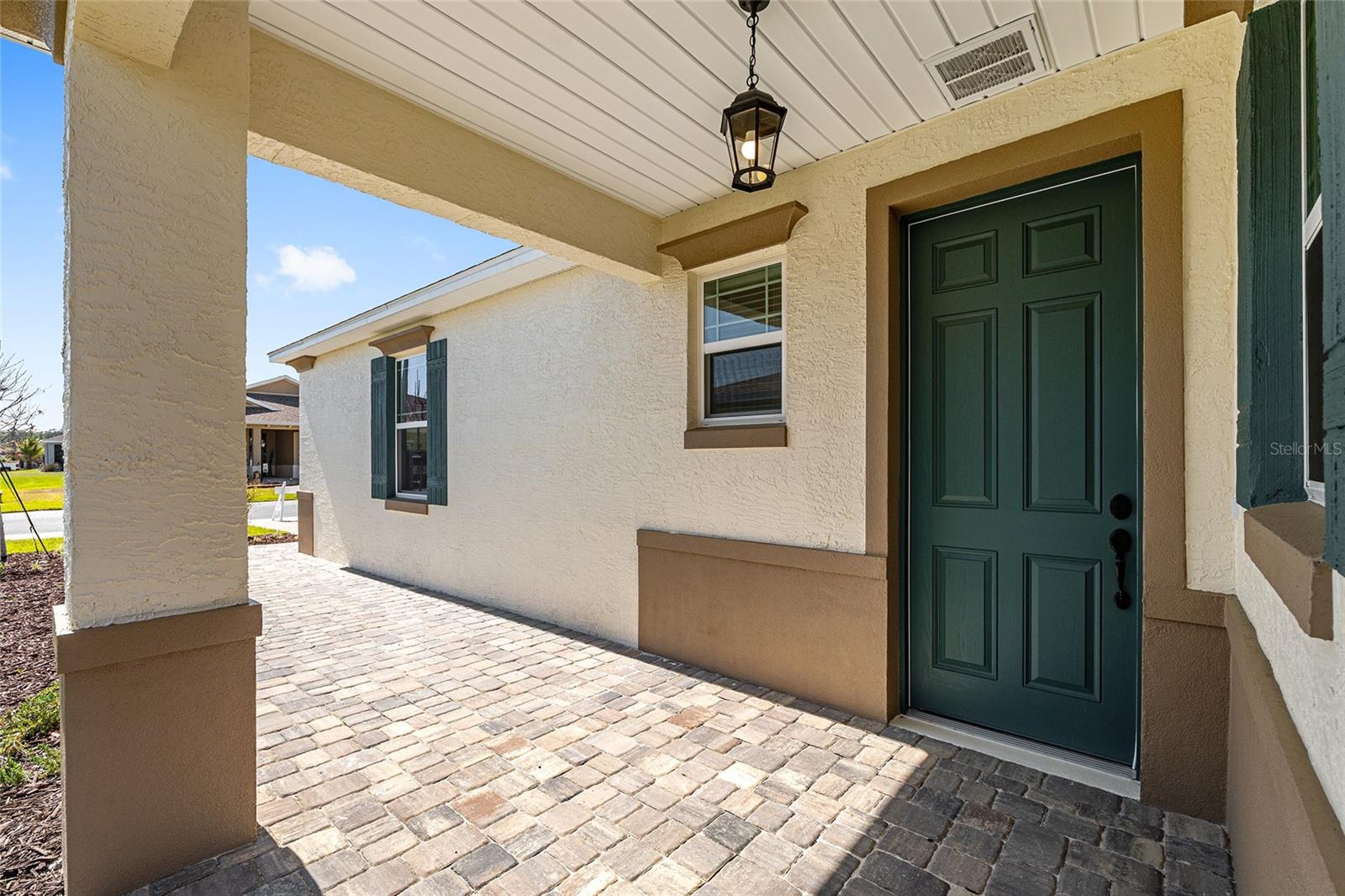 ON TOP OF THE WORLD - Residential