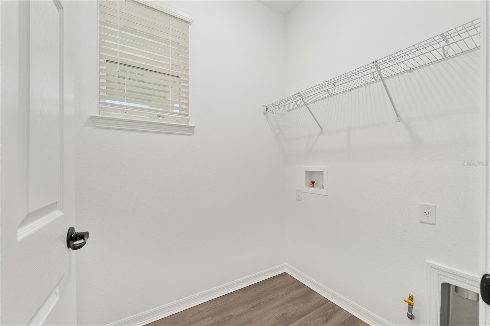 ON TOP OF THE WORLD - Residential