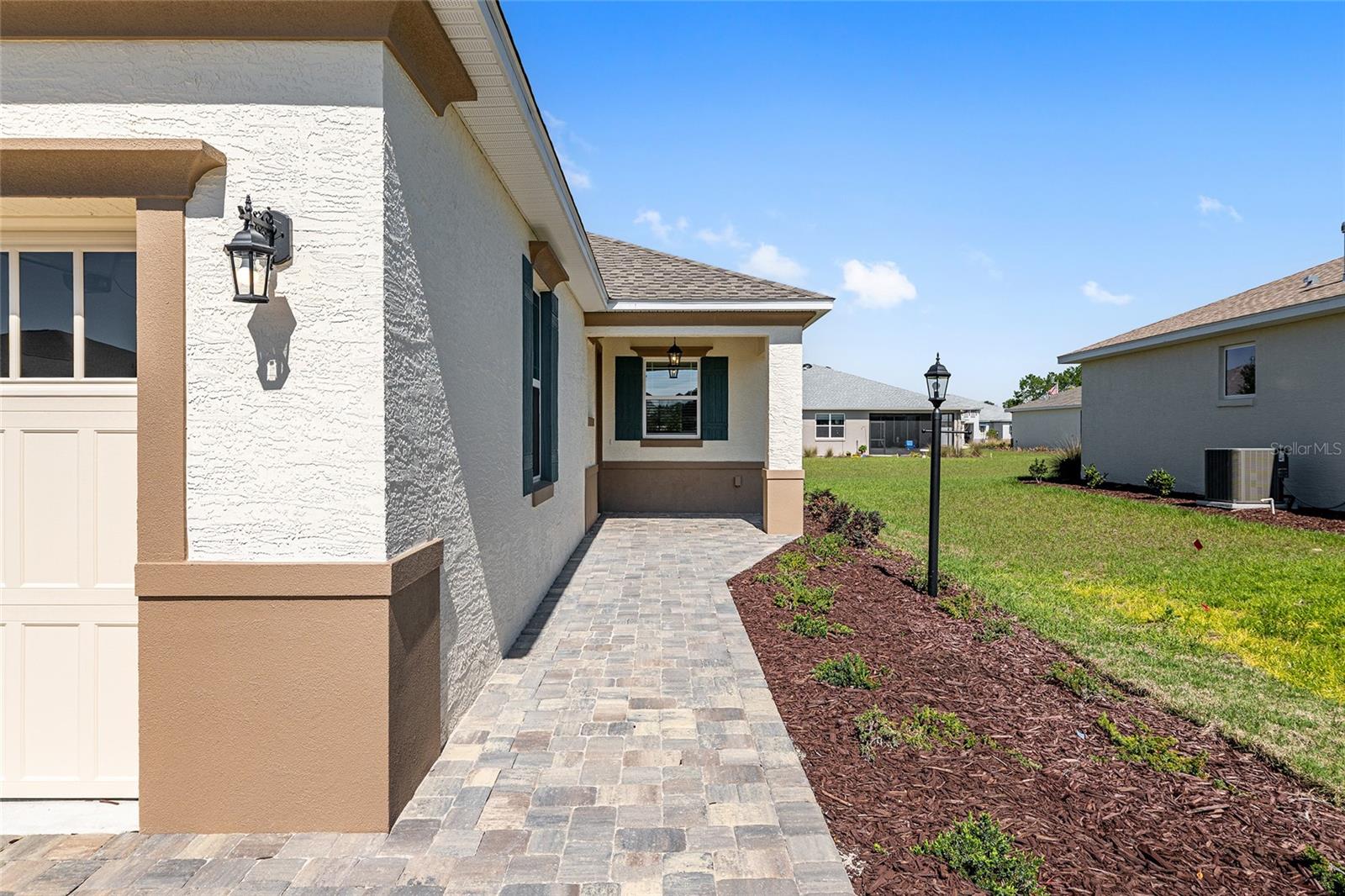 ON TOP OF THE WORLD - Residential