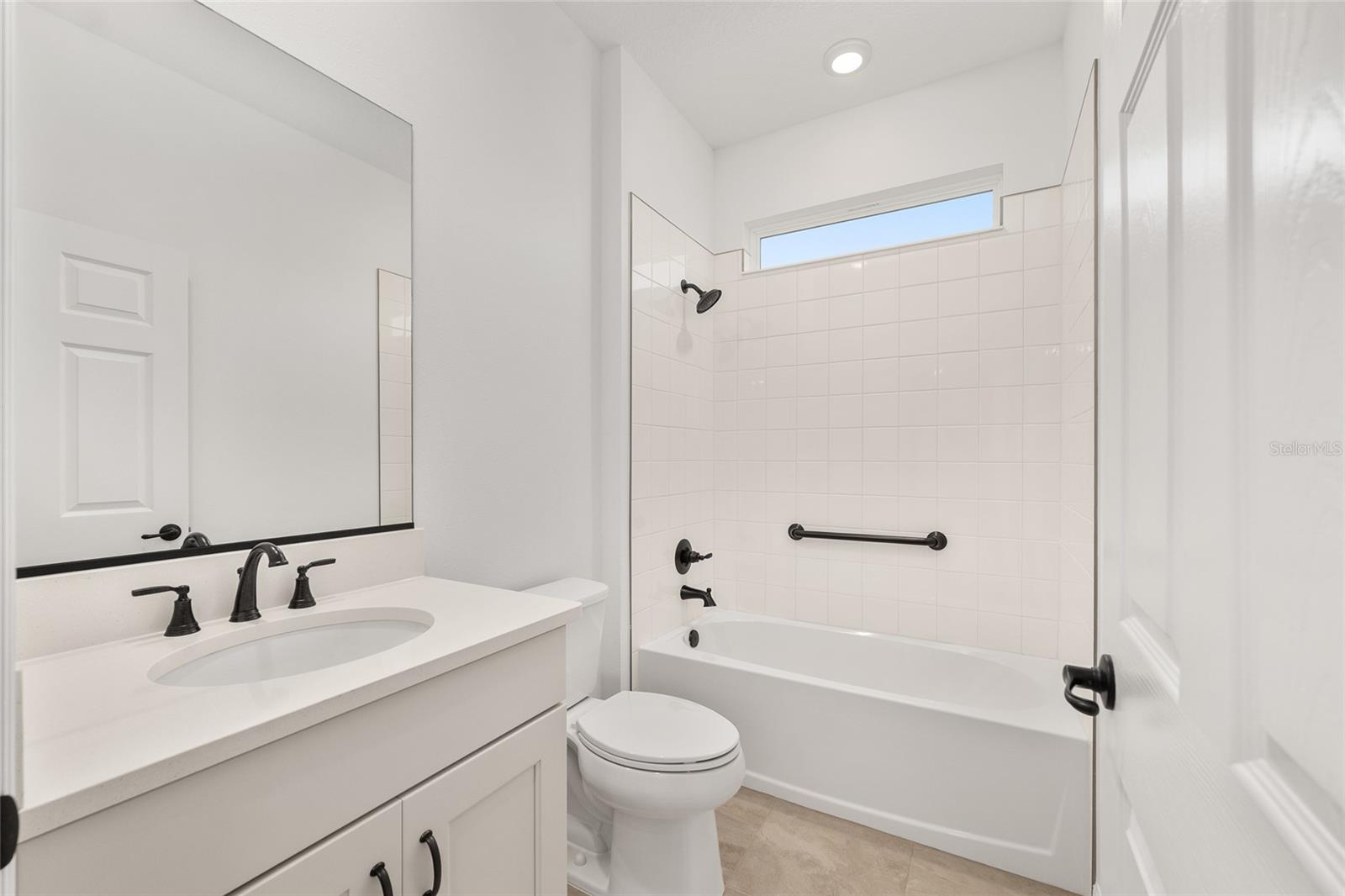 ON TOP OF THE WORLD - Residential