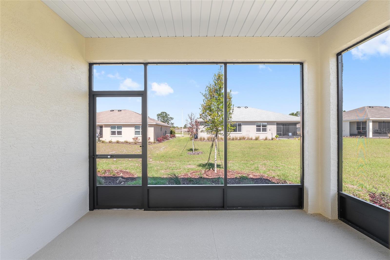 ON TOP OF THE WORLD - Residential