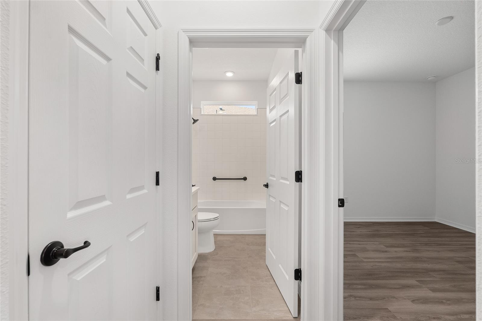 ON TOP OF THE WORLD - Residential