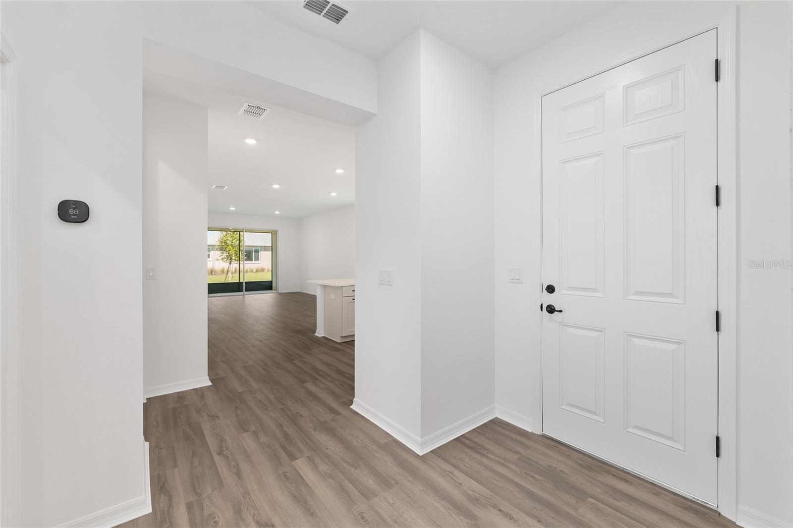 ON TOP OF THE WORLD - Residential