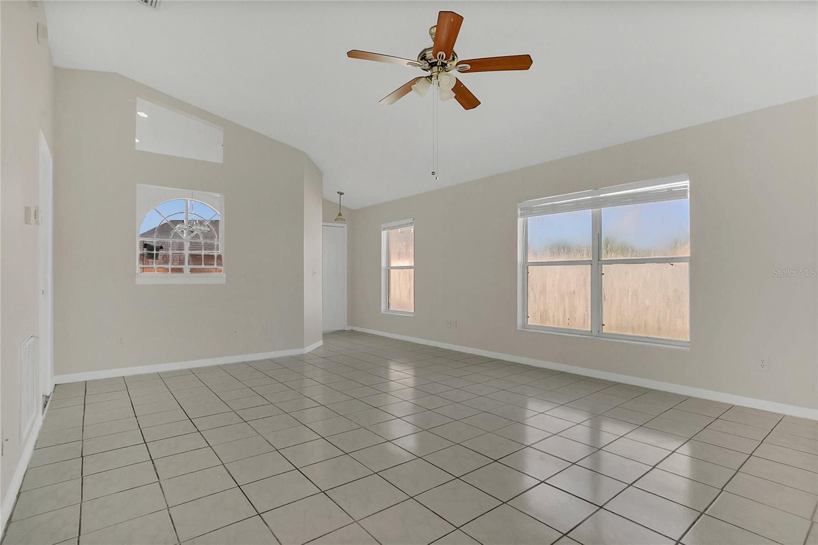 1901 TEABERRY COURT