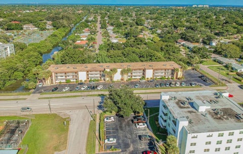 Photo of 4435 1st Street NE #308, St Petersburg, FL 33703 (MLS # TB8550803)