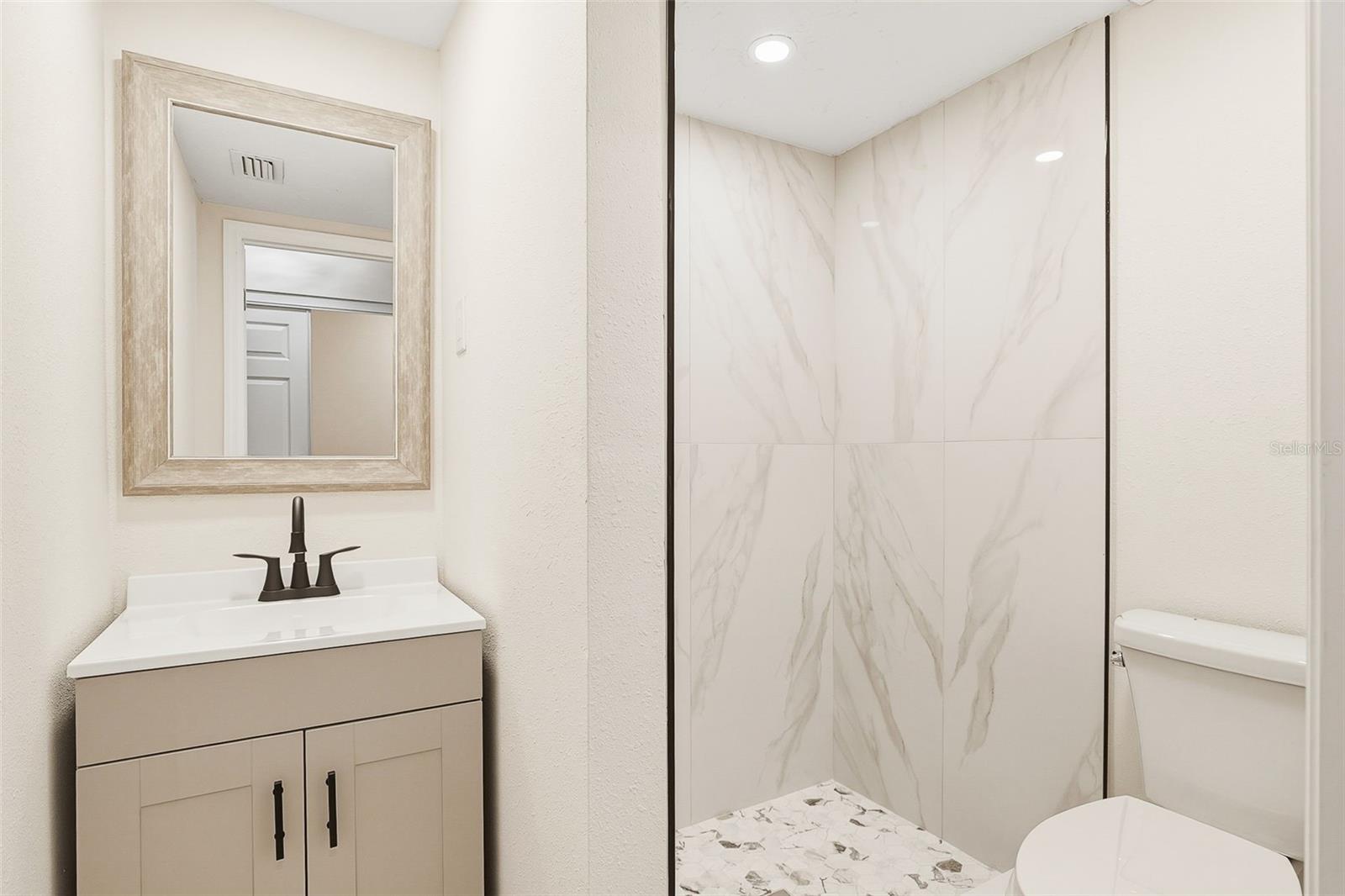 KENSINGTON PARK - Residential