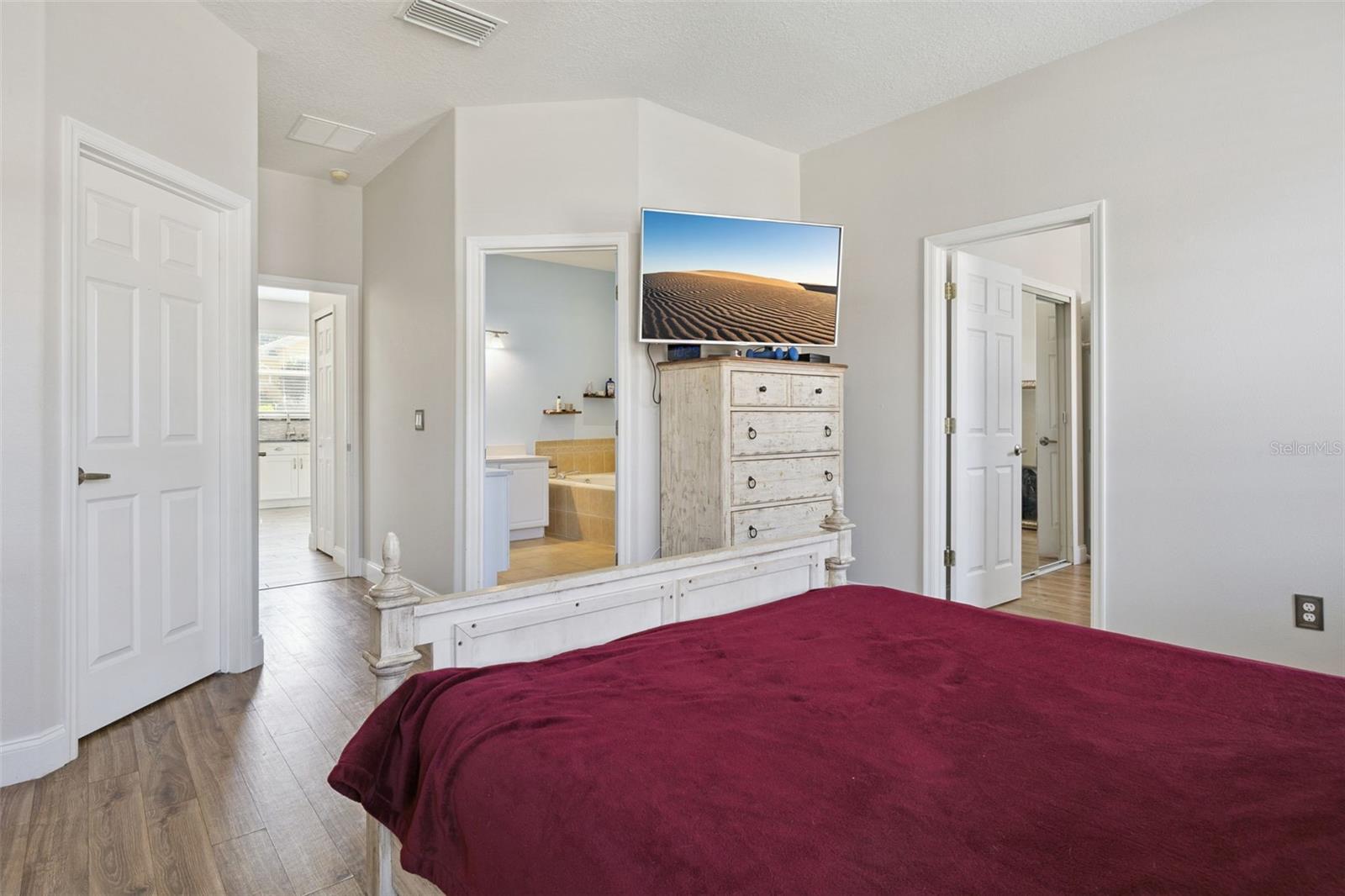 HIGHLANDER ESTATES - Residential