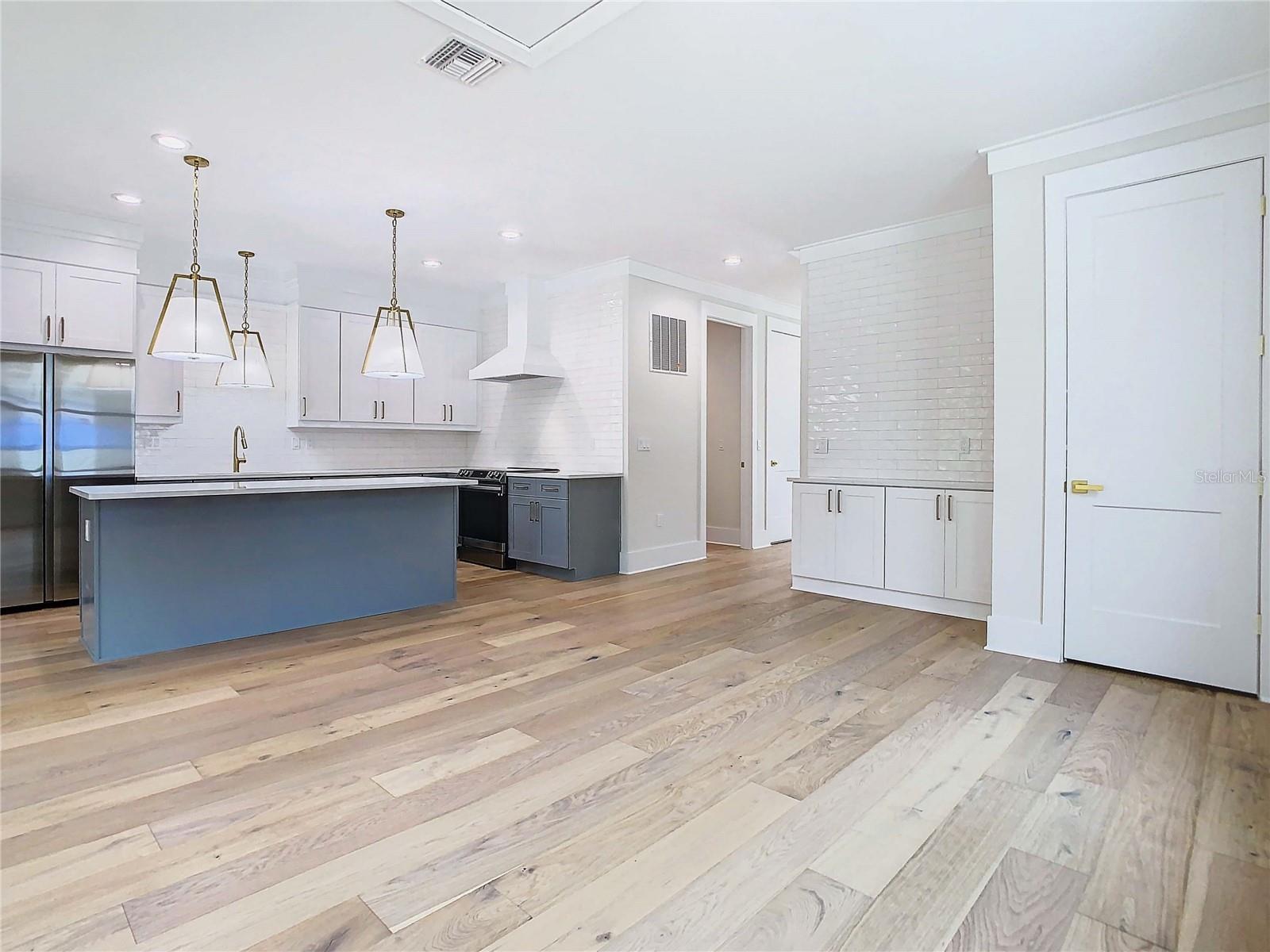 AVON HEIGHTS 2 - Residential