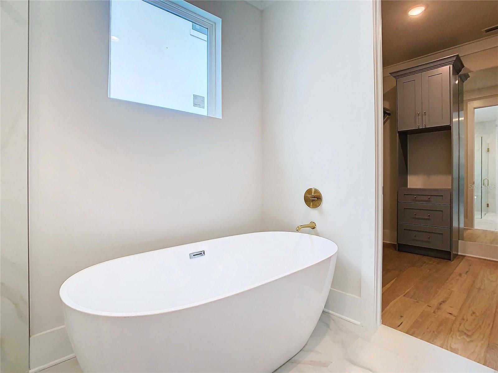 AVON HEIGHTS 2 - Residential