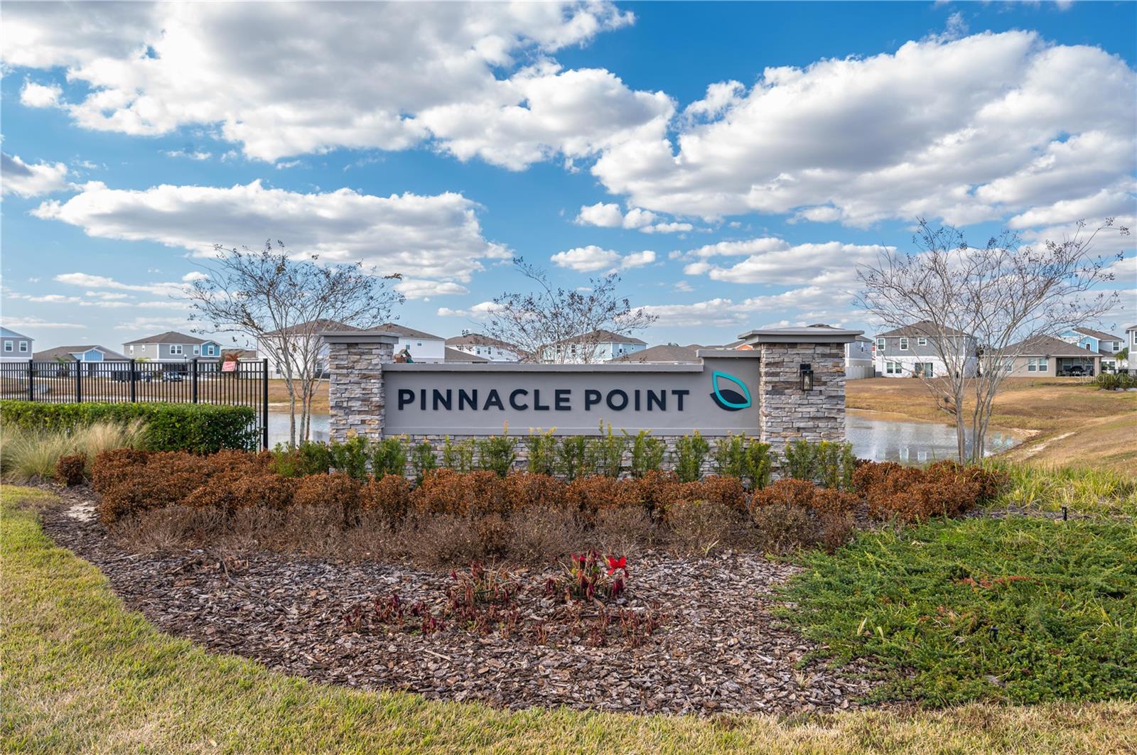 PINNACLE POINT - Residential