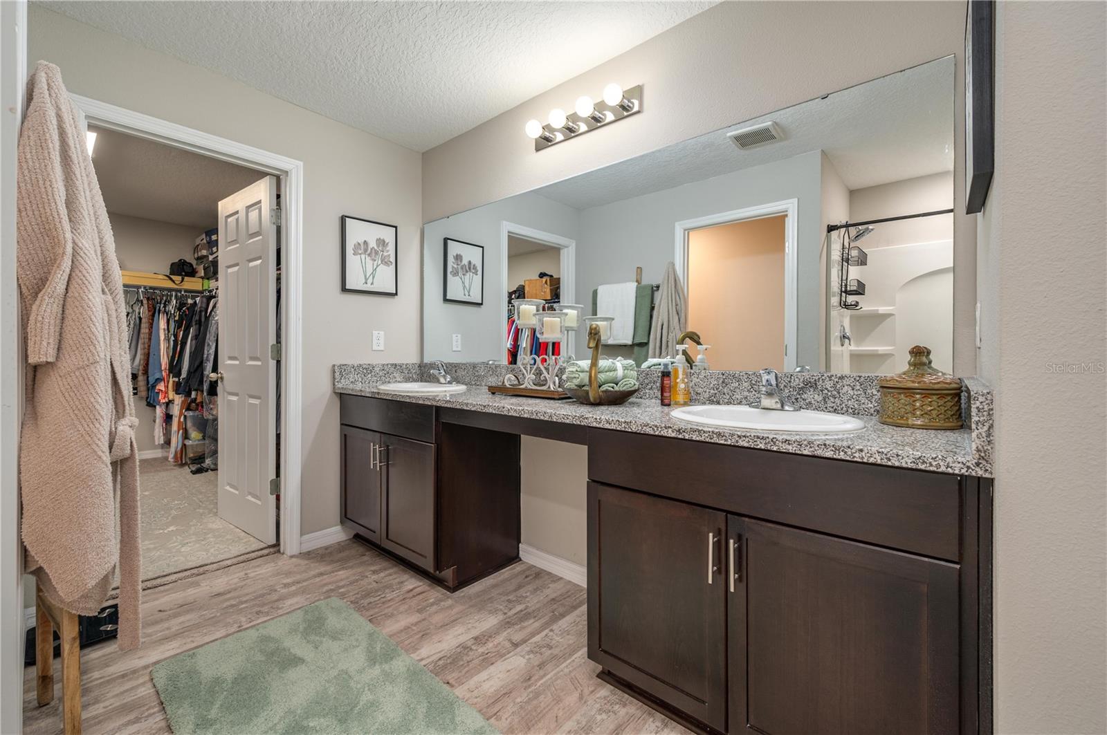 PINNACLE POINT - Residential