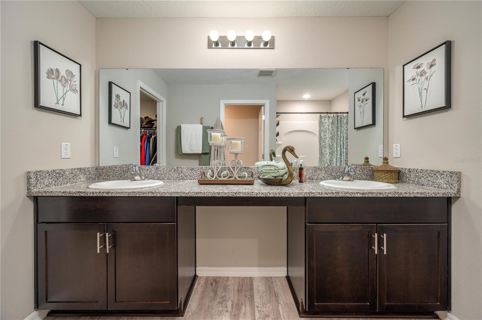 PINNACLE POINT - Residential