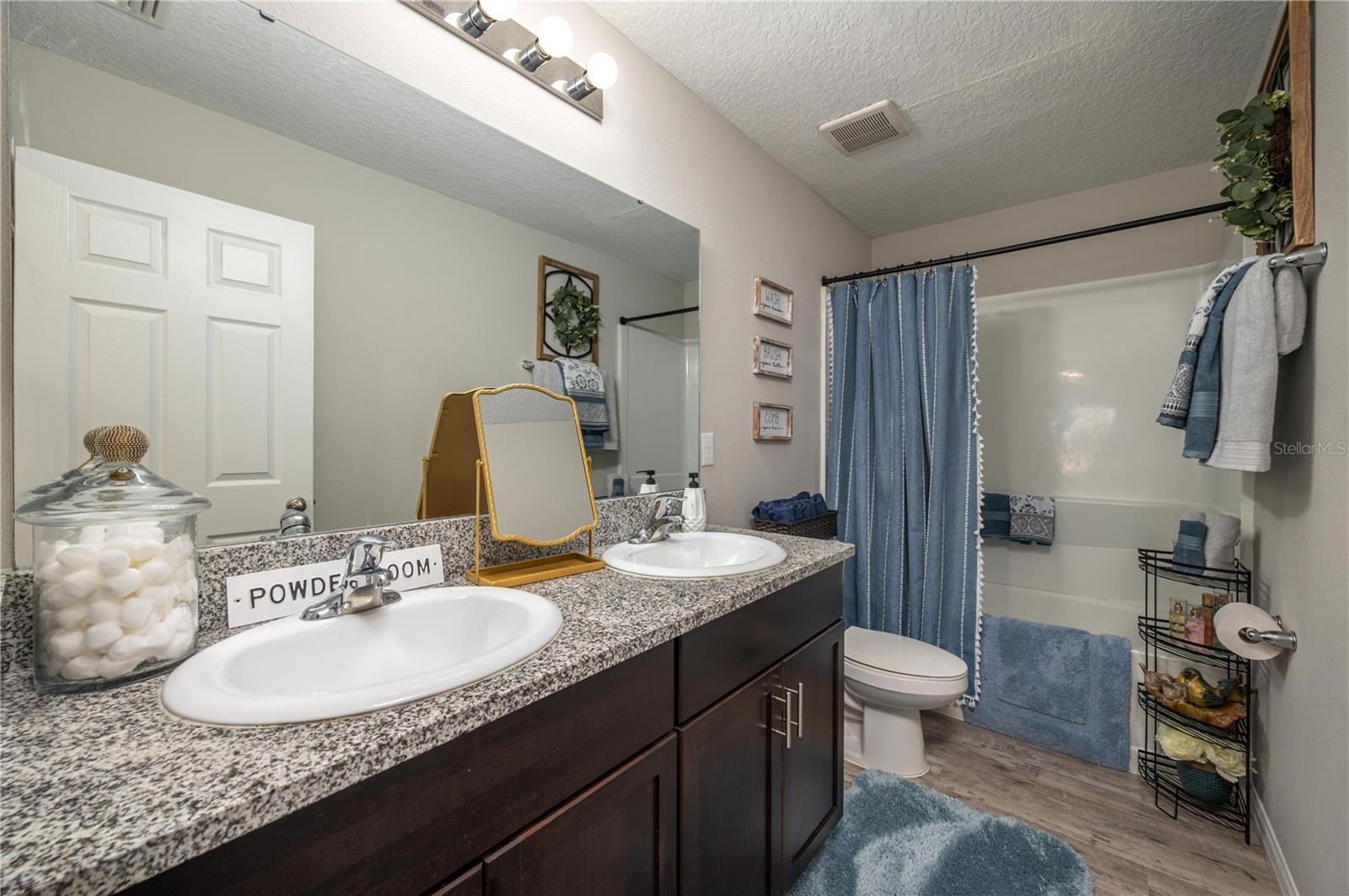 PINNACLE POINT - Residential