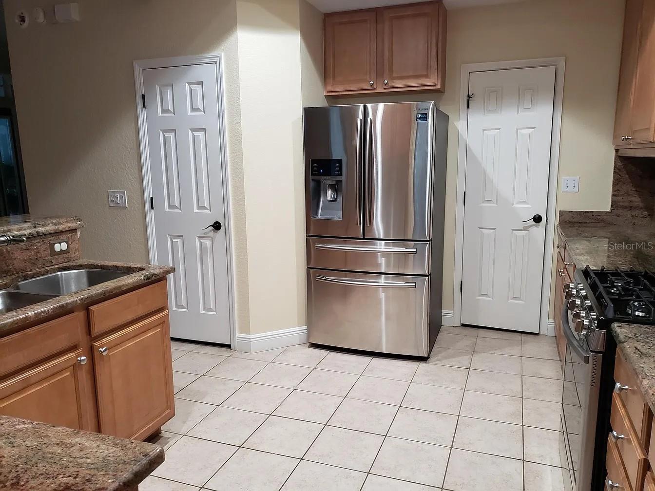 BAYSHORE TRAILS TOWNHOMES - Residential