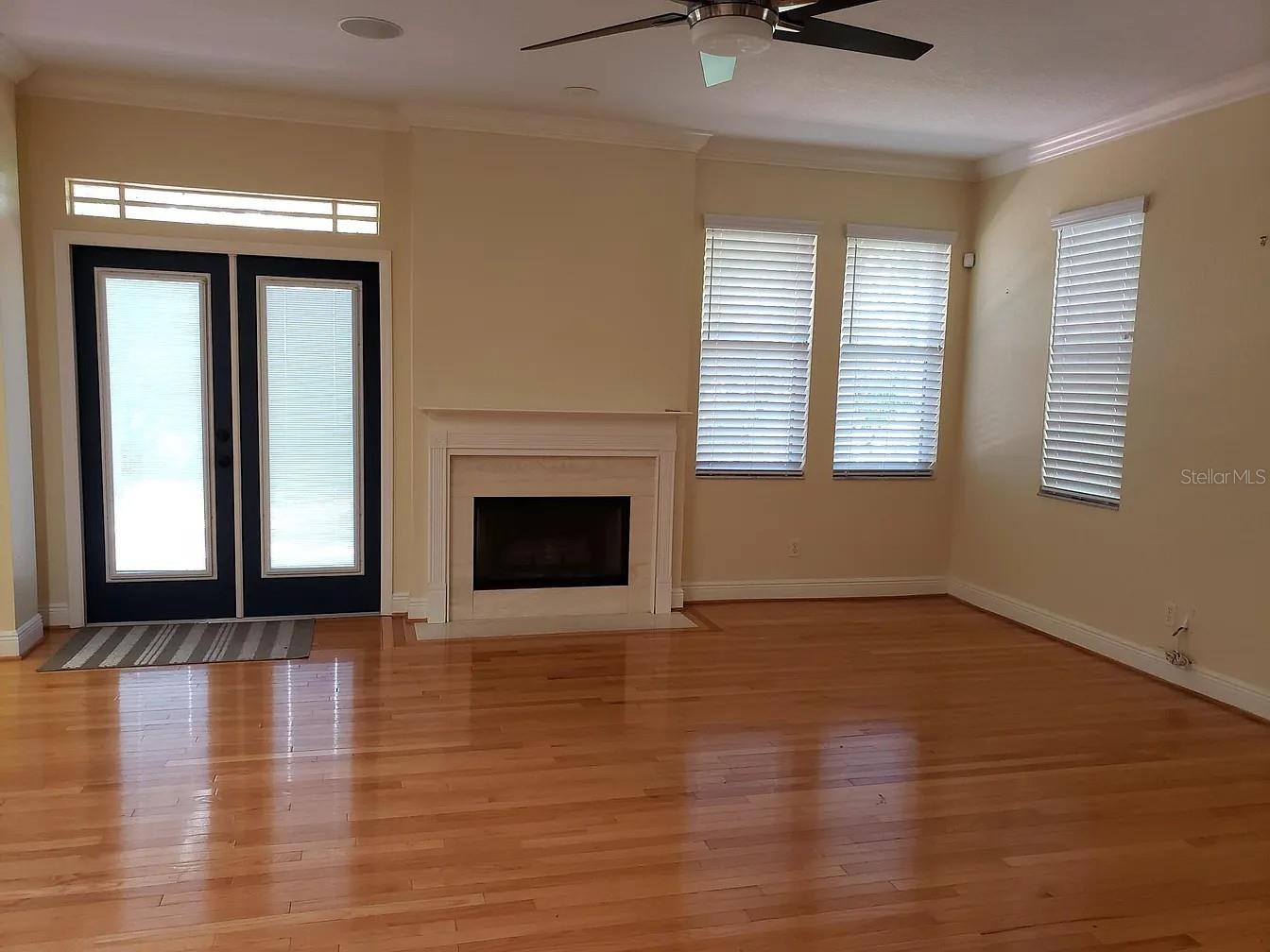 BAYSHORE TRAILS TOWNHOMES - Residential