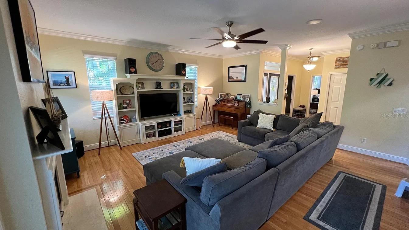 BAYSHORE TRAILS TOWNHOMES - Residential
