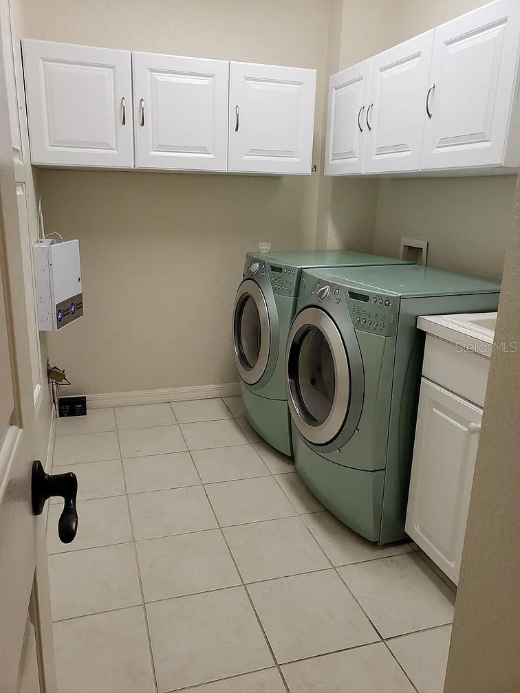 BAYSHORE TRAILS TOWNHOMES - Residential