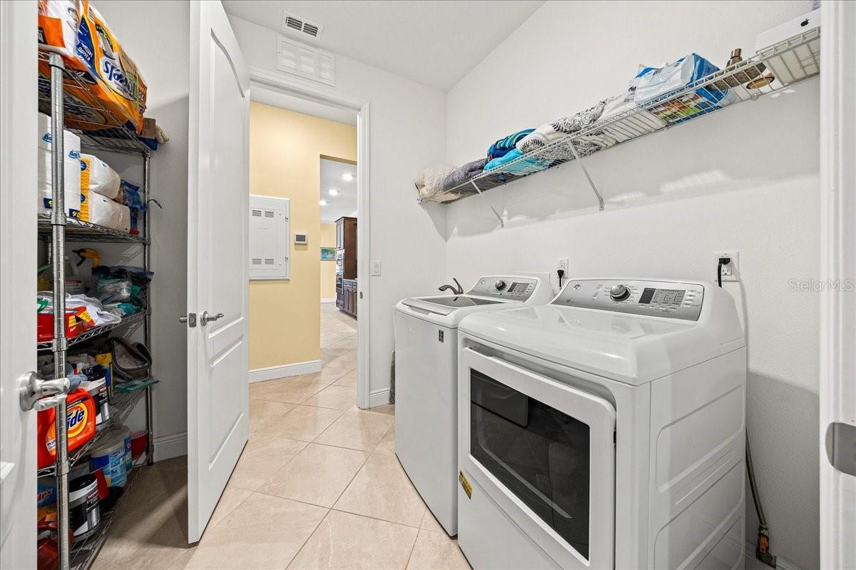 CANDLER HILLS WEST THE SANCTUARY AT STONEBRIDGE - Residential