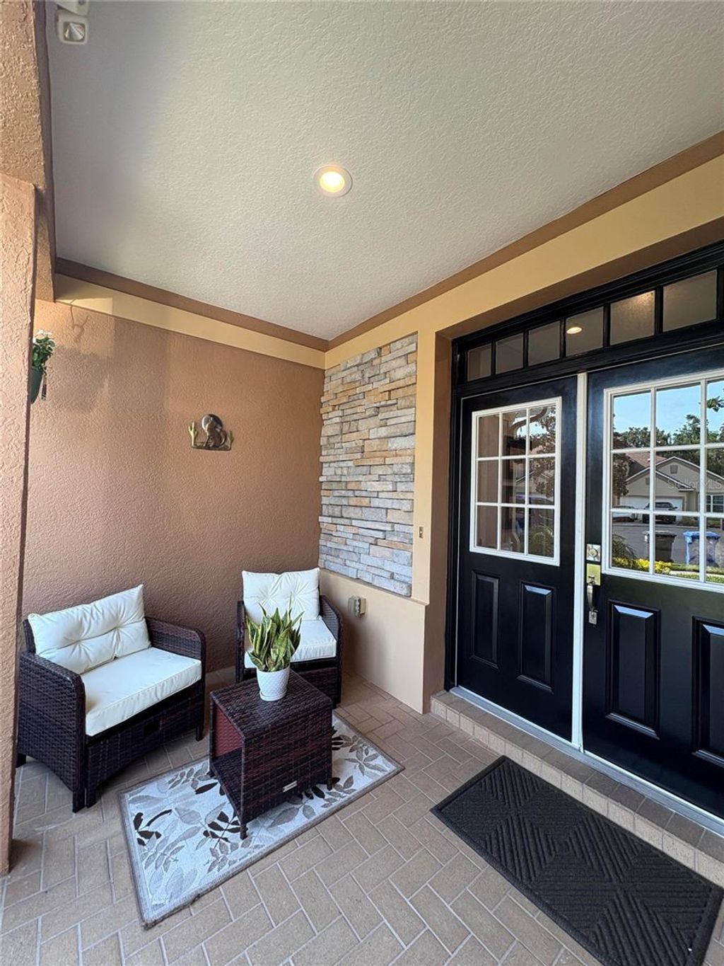 Photo of 1212 Georgia Trace Avenue, Valrico, FL 33596 (MLS # O6312053)