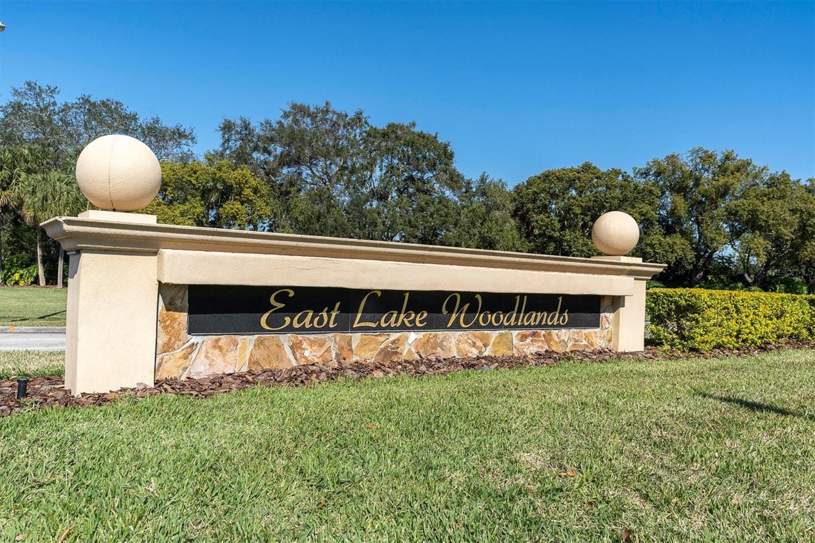 108 LAKEVIEW PLACE 108