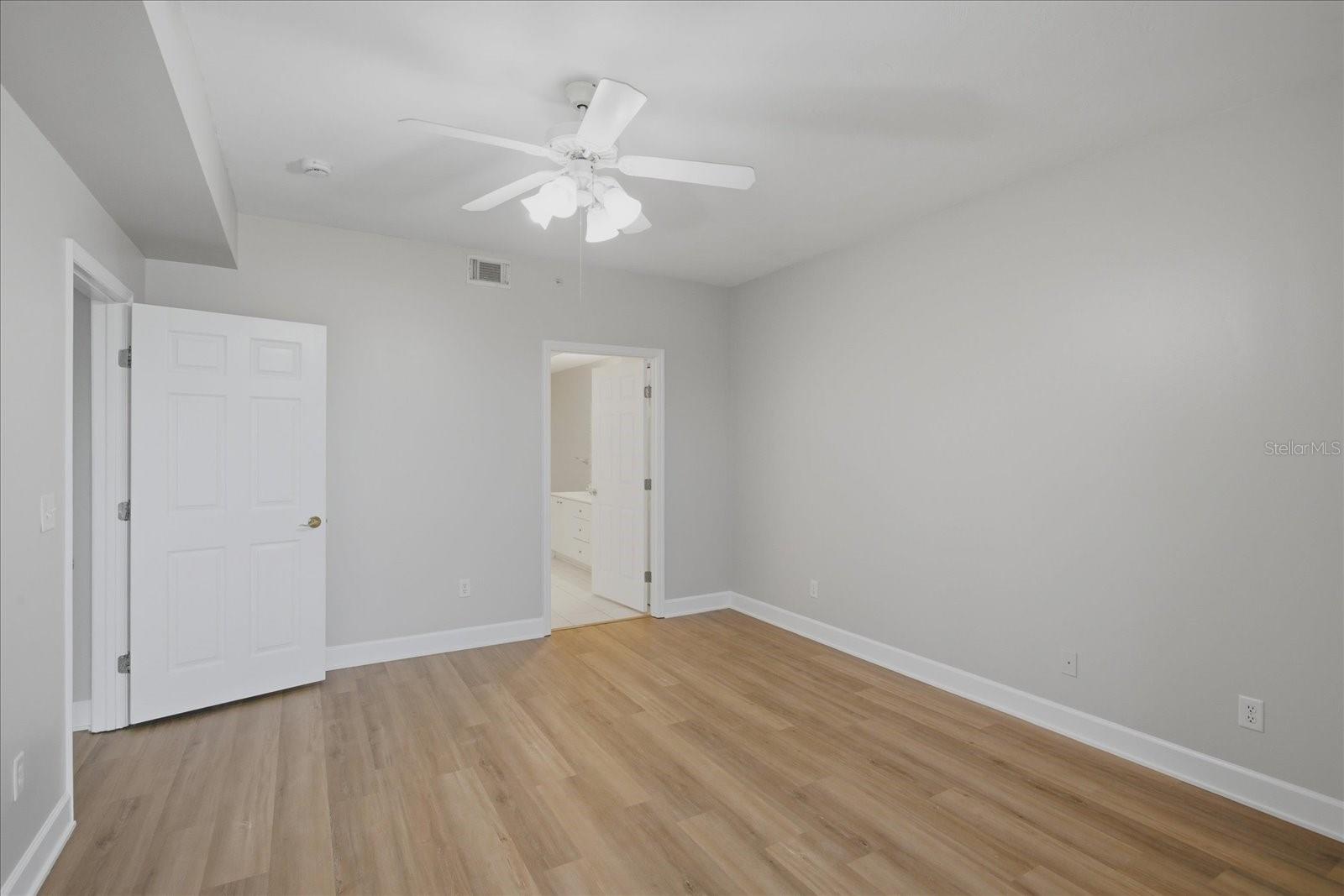 BOUCHELLE ISLAND CONDOMINIUM - Residential