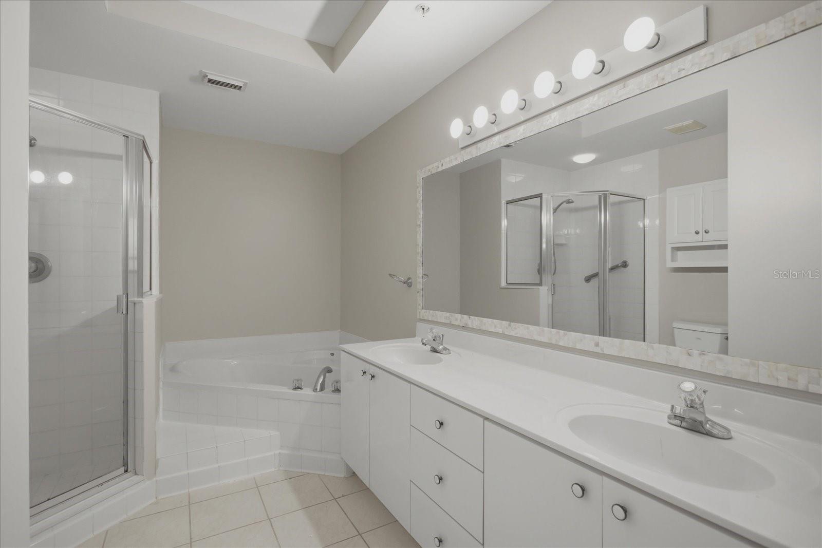 BOUCHELLE ISLAND CONDOMINIUM - Residential