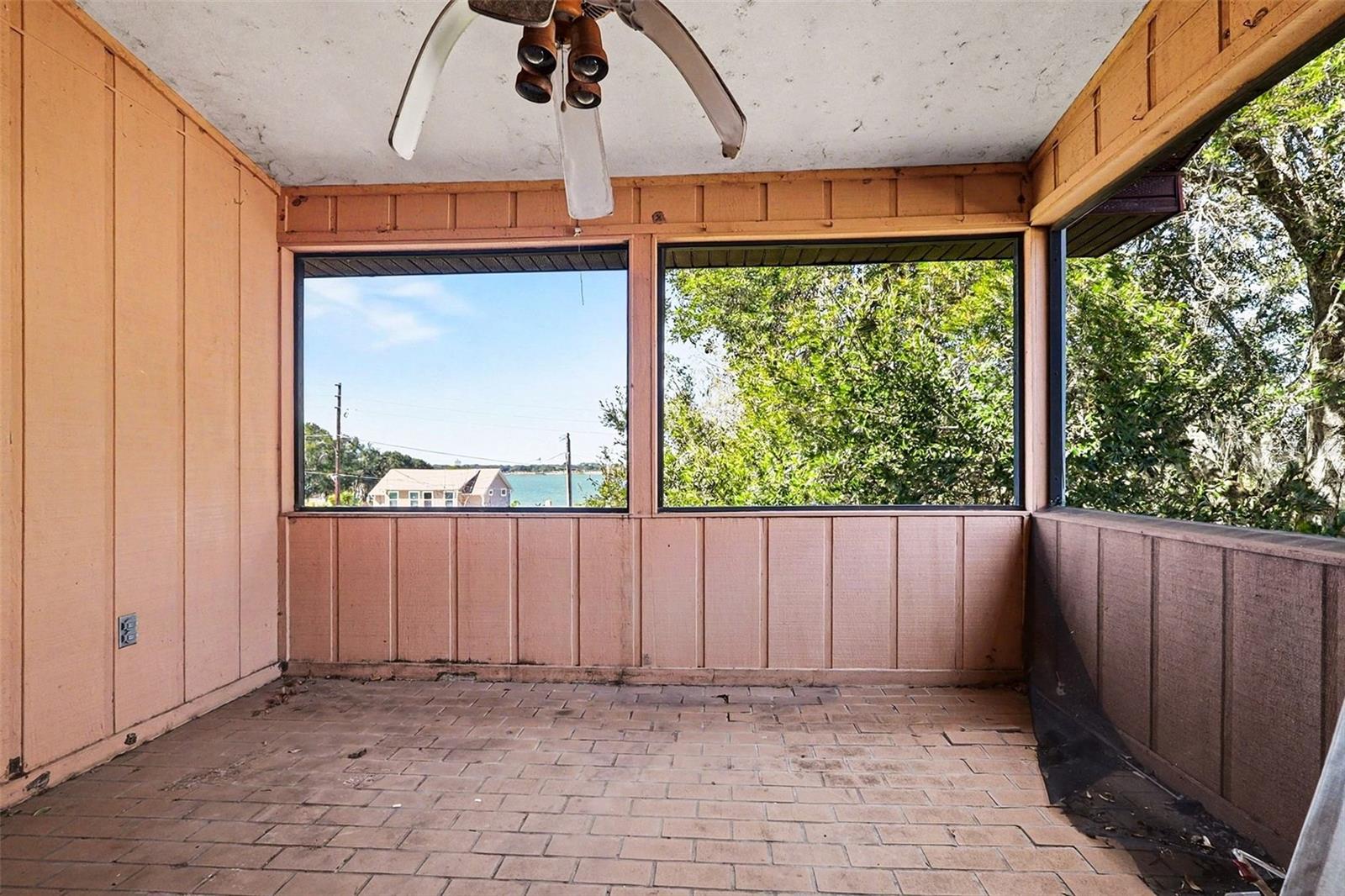 1139 S LAKESHORE BOULEVARD