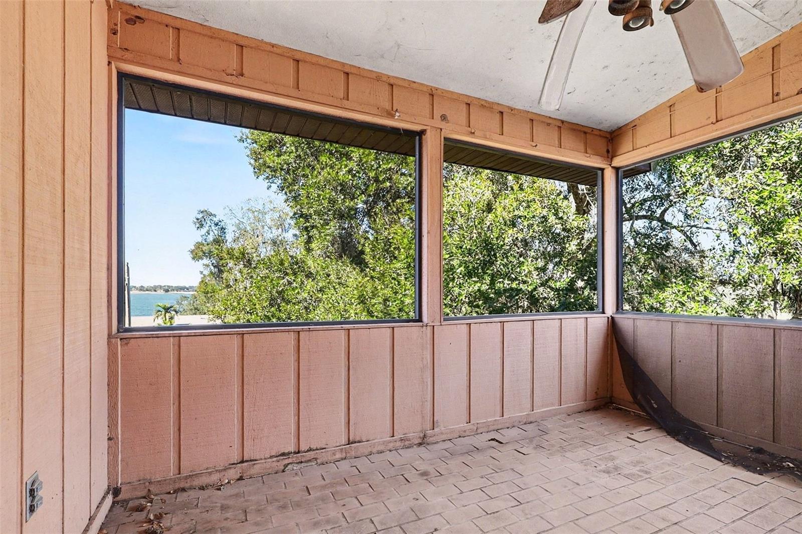 1139 S LAKESHORE BOULEVARD