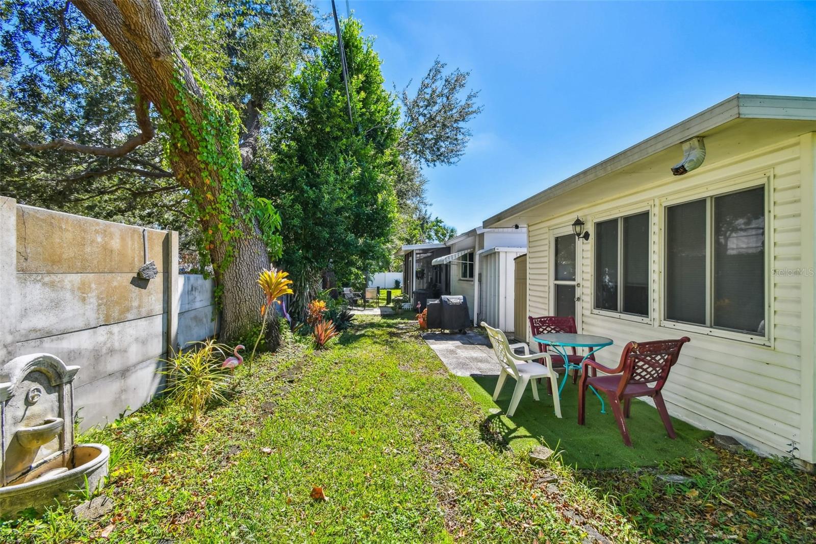 VILLAGER APTS - Residential