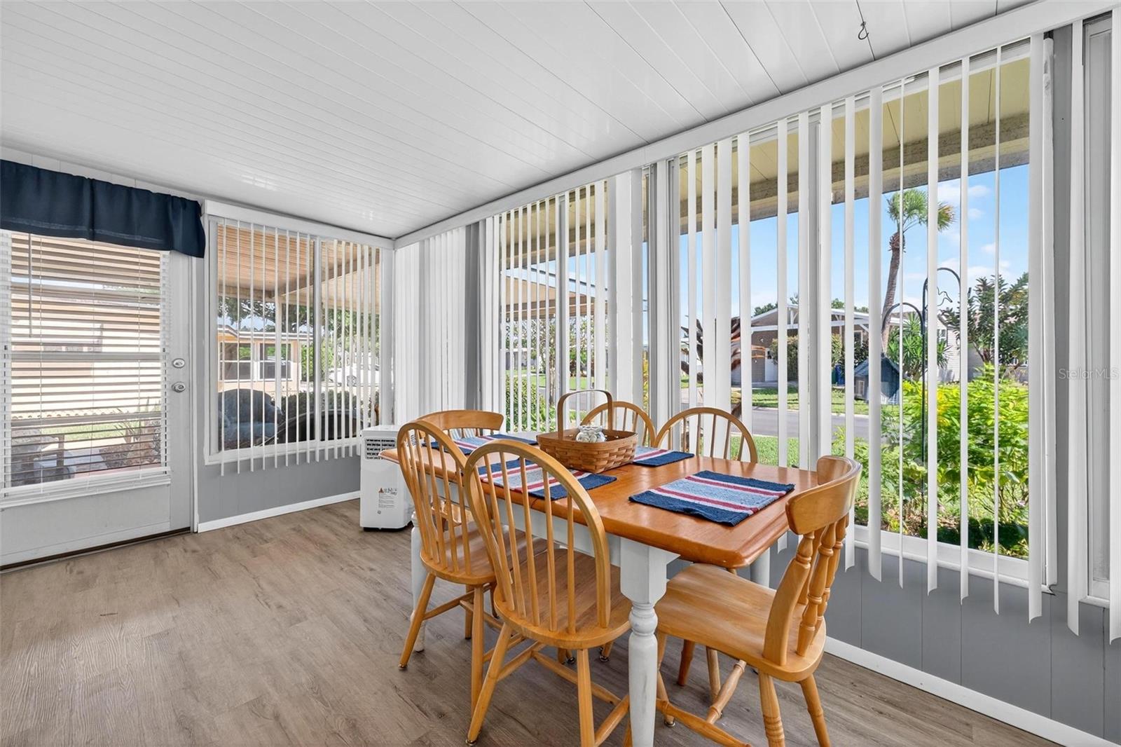 TAVARES IMPERIAL MOBILE TERRACE ADD 04 - Residential