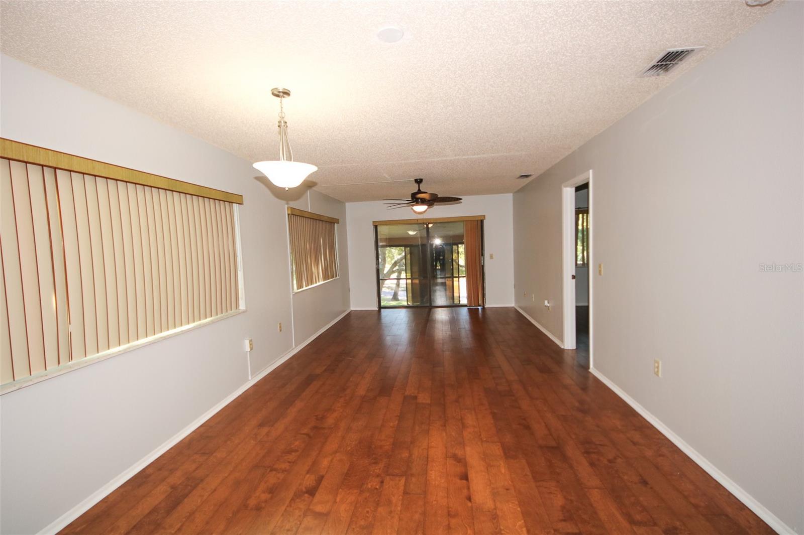 BEACON WOODS WEDGEWOOD CONDO - Residential