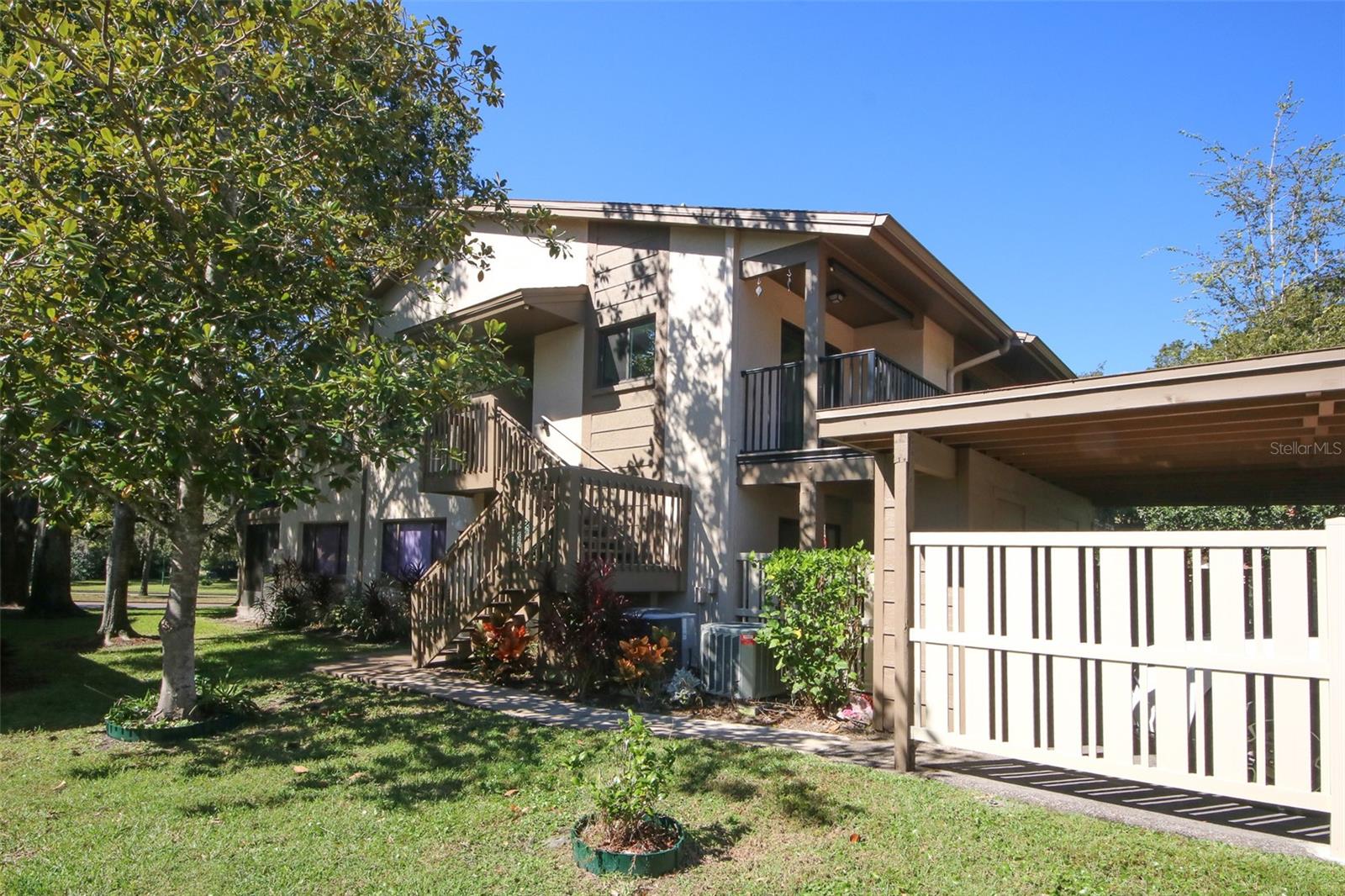 BEACON WOODS WEDGEWOOD CONDO - Residential