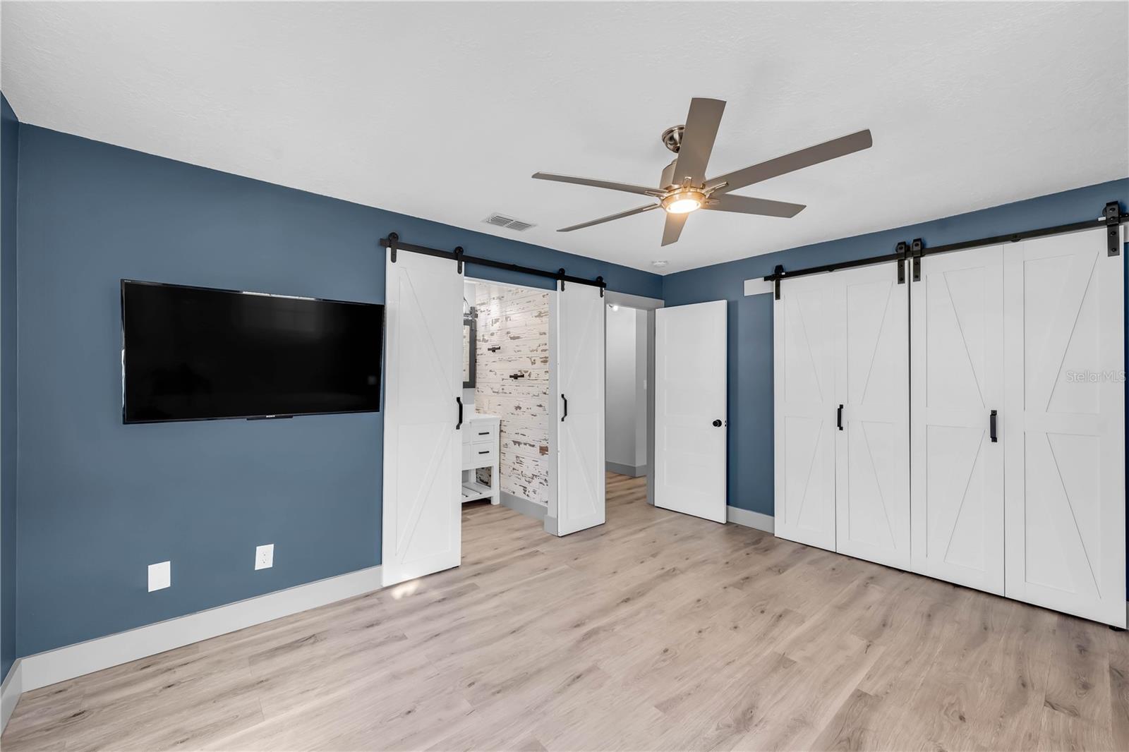 CHATEAUX DU LAC - Residential