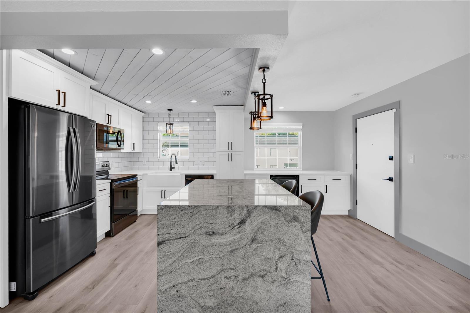 CHATEAUX DU LAC - Residential