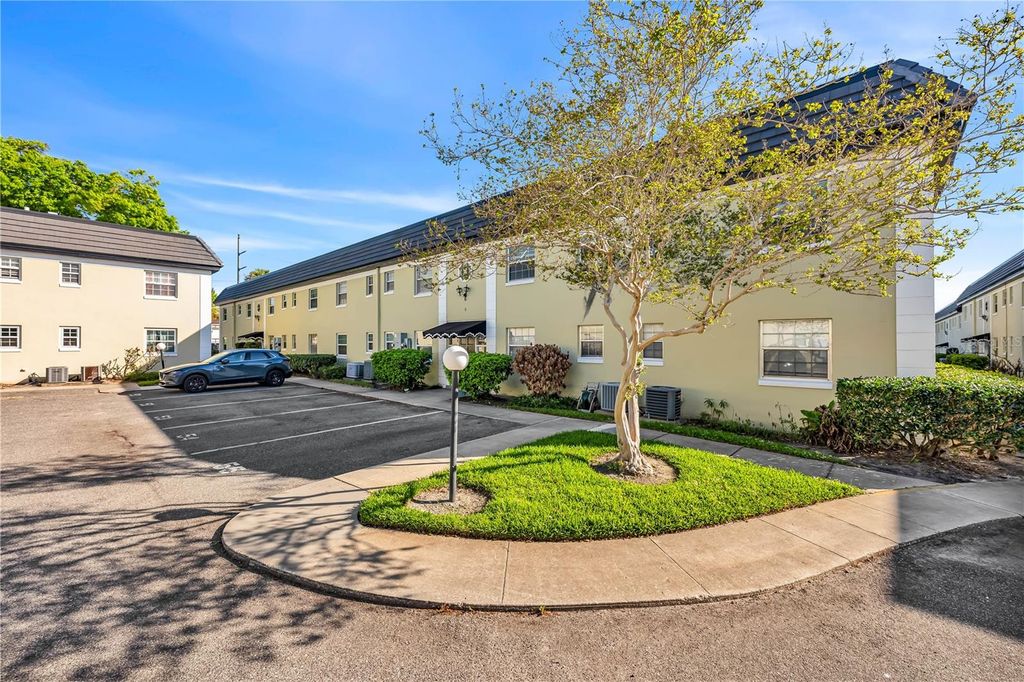 Photo of 1500 Gay Road #8D, Winter Park, FL 32789 (MLS # O6392693)