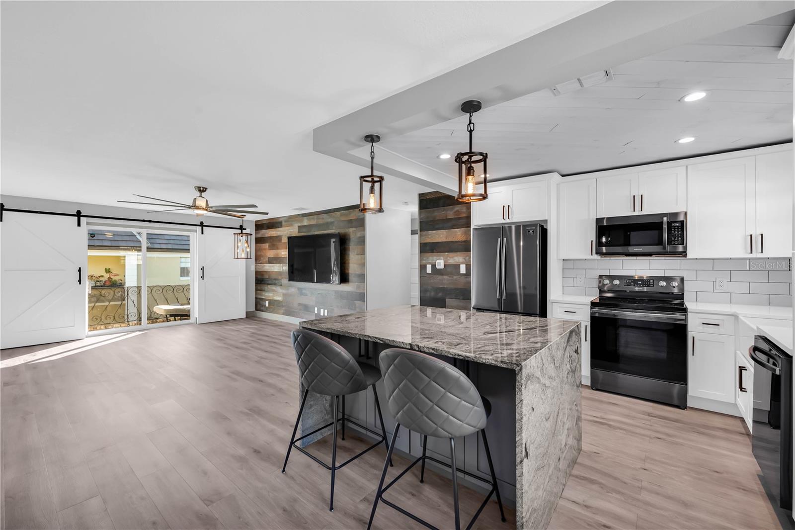 CHATEAUX DU LAC - Residential